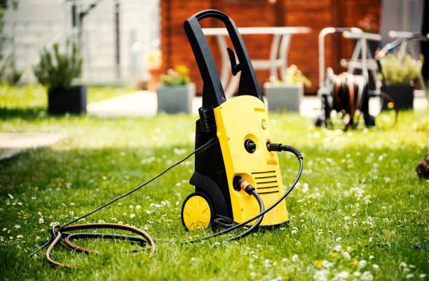 Best Pool Deck Cleaning  in Medulla, FL